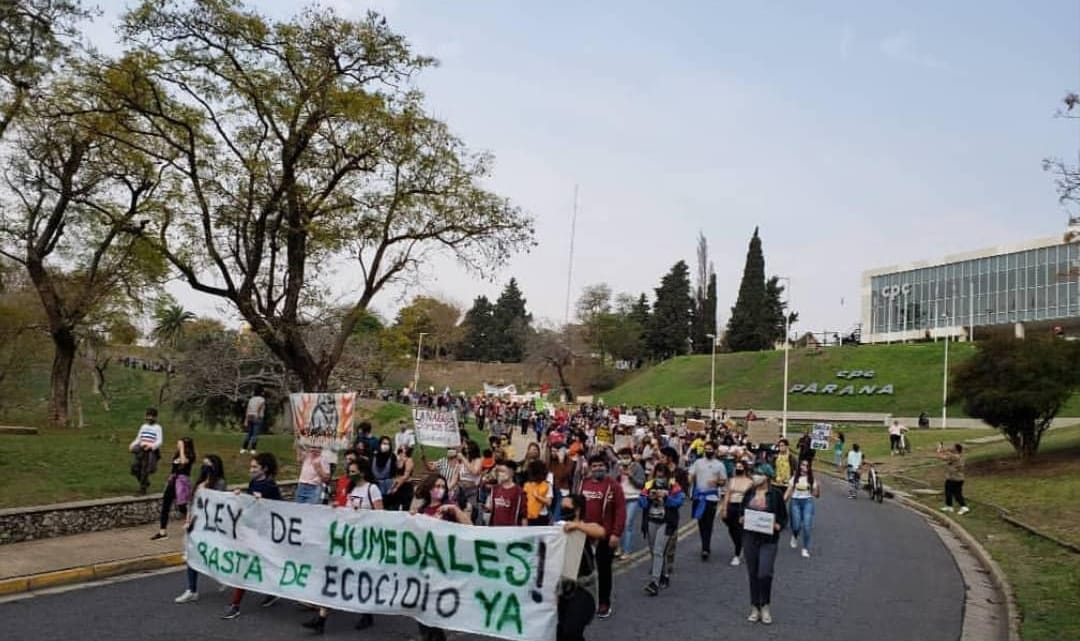 Marcha Paraná, por una Ley de Humedales