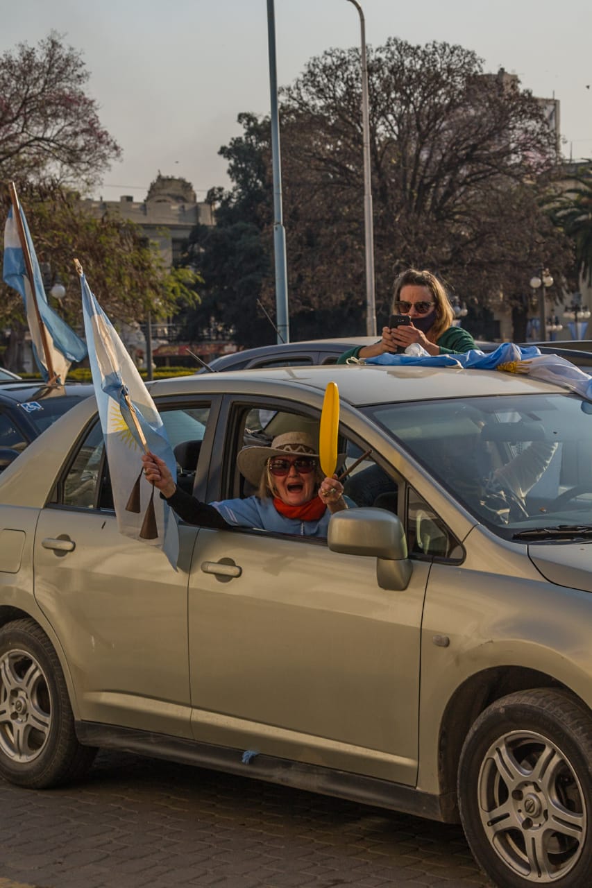 La marcha del 17A en contra de la cuarentena también se replicó en Paraná