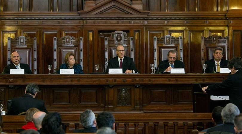 La Corte vuelve a reunirse y podría definir el caso de los tres jueces