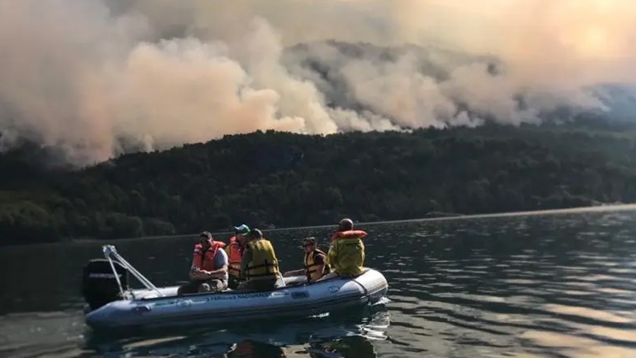 Declararon la emergencia ígnea en todo el país mientras combaten los incendios en la Patagonia