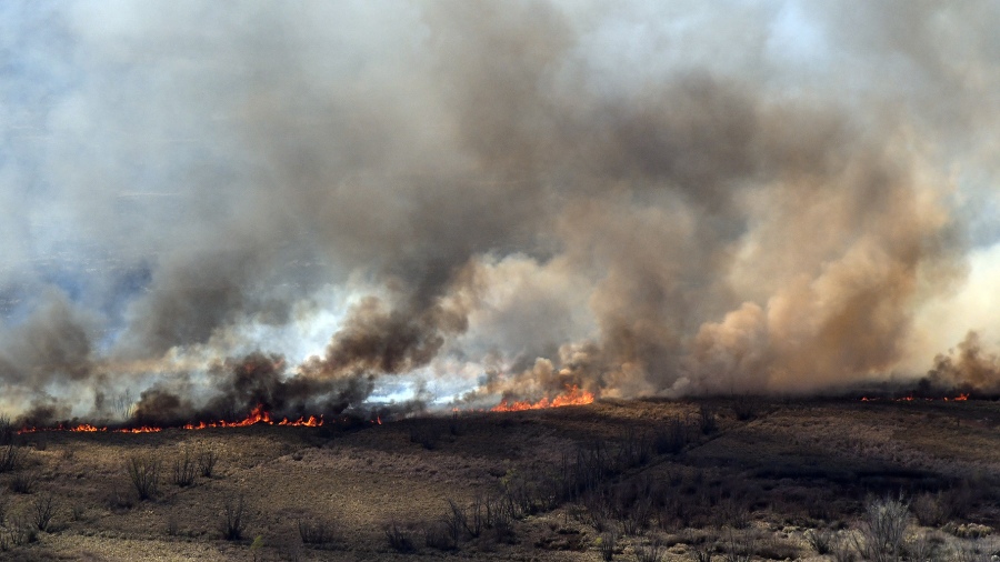 El humo proveniente de los incendios del Delta invadió Paraná