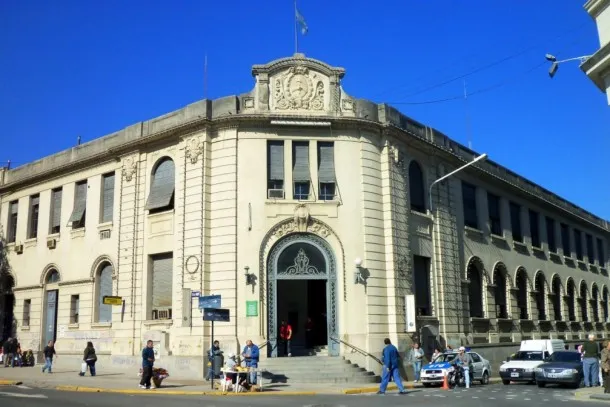 El edificio del correo funcionará como sede para la Universidad Juan L Ortiz