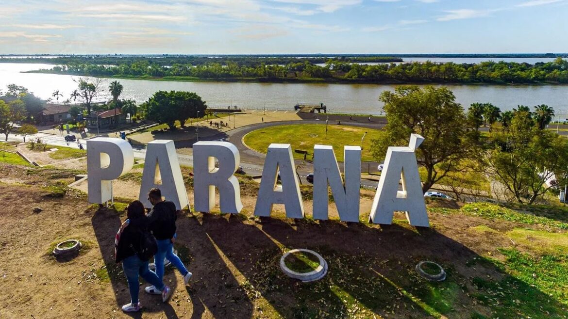 Paraná: los candidatos a la intendencia repasaron sus propuestas