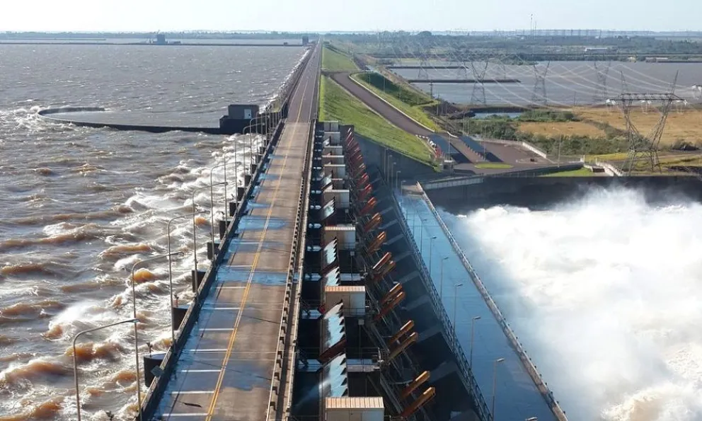 Río Paraná: Yacyretá lanzó alerta hídrica por la creciente